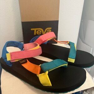 Kids Teva K Original Universal Sandals
Size 5
